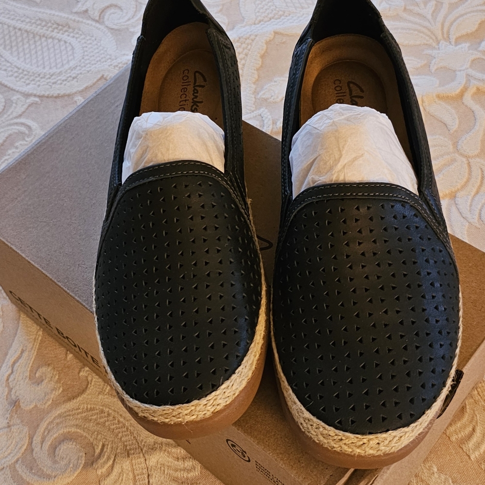 Clarks Black Espadrilles Comfortable Stylish Footwear - Picture 10 of 10